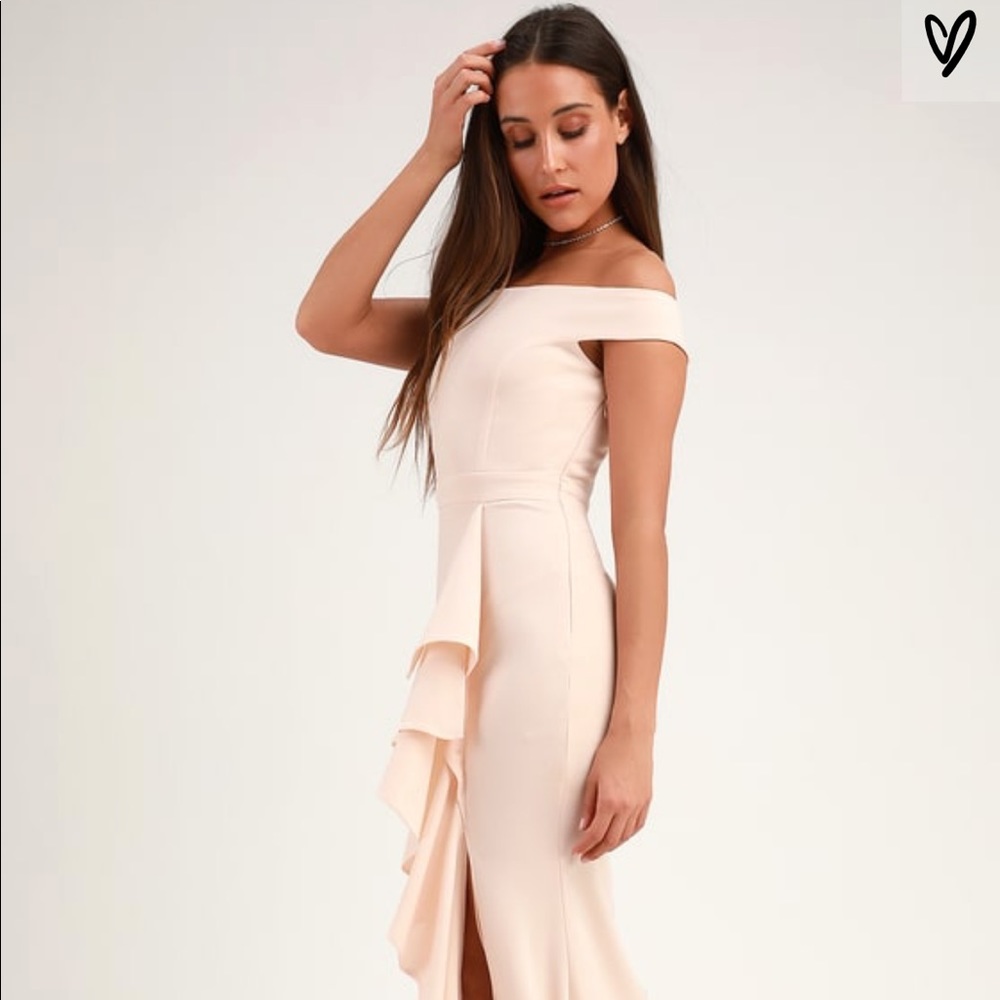 BNWT Lulus Ruffle Light Pink Dress